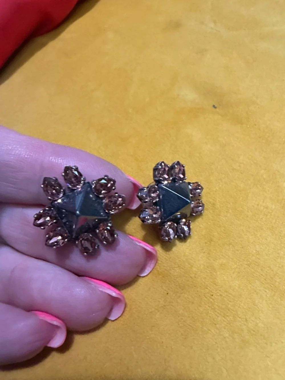 STERLING Purple Crystal Flower Stud Earrings - Women Jewelry - Picture 2 of 4
